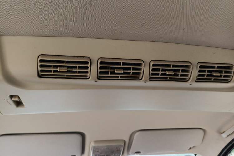 Used Dongfeng Fengon 330 2014 1.5L Manual Utility Version DK15
