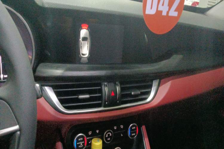 Used Alfa Romeo Stelvio 2017 2.0T 200HP Luxury Edition