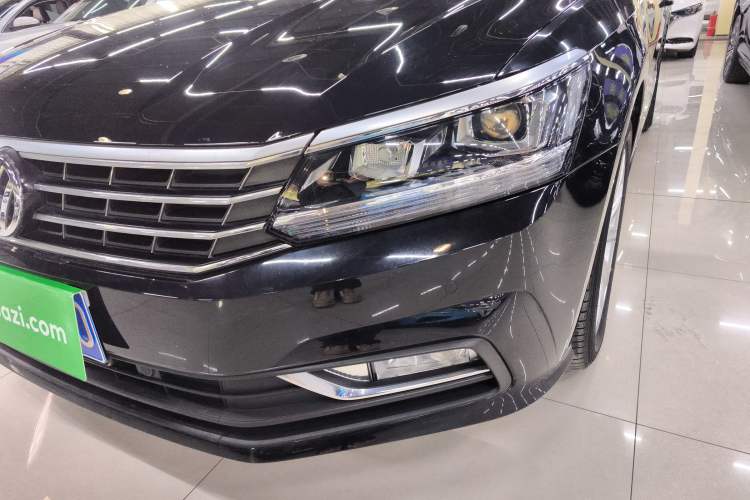 Used Volkswagen Passat 2017 330TSI DSG Luxury Edition
