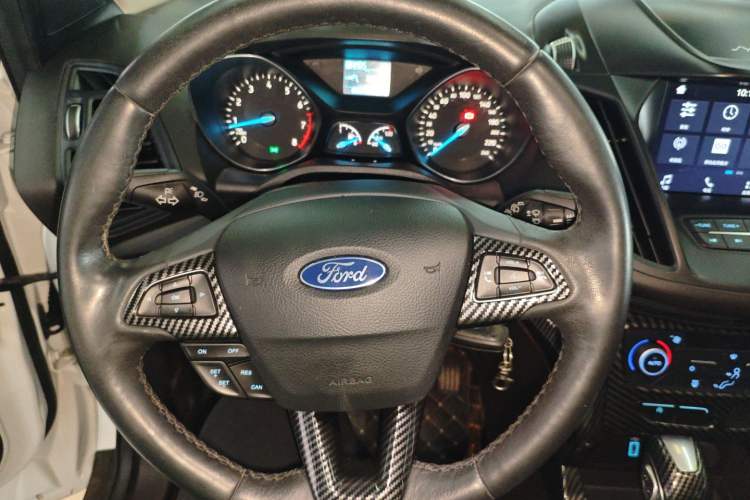 Used Ford Kuga 2019 EcoBoost 180 Two-Wheel-Drive Platinum Edition China VI Standard