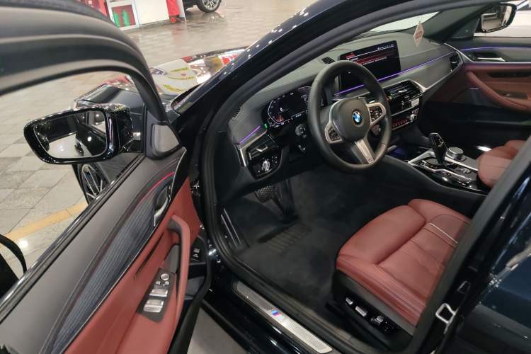 Used BMW 5 Series 2021 530Li Luxury Edition M Sport Package
