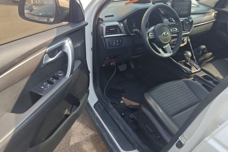 Used Kia Sportage R 2019 2.0L Automatic Smart Luxury Enhanced Edition
