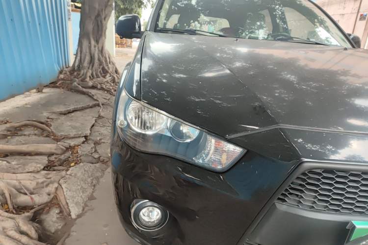 Used Mitsubishi Outlander 2010 Kijang 2.0 Sport Edition