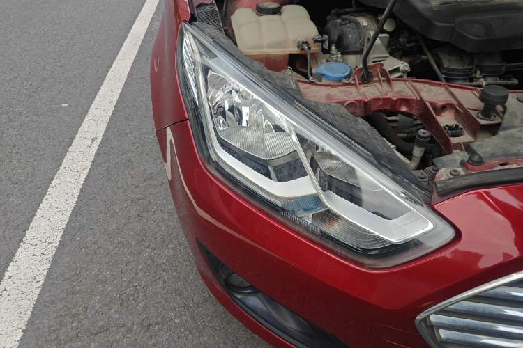 Used Ford Escort 2015 1.5L Automatic Comfort Edition
