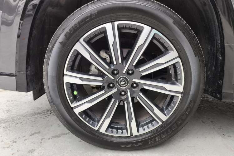 Used CHANGAN CS75 PLUS 2023 3rd Generation 1.5T Automatic Pilot Model Left Front Wheel Hub
