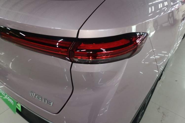 Used Bestune Yueyi 03 2025 565km Premium Edition Right Rear Taillight