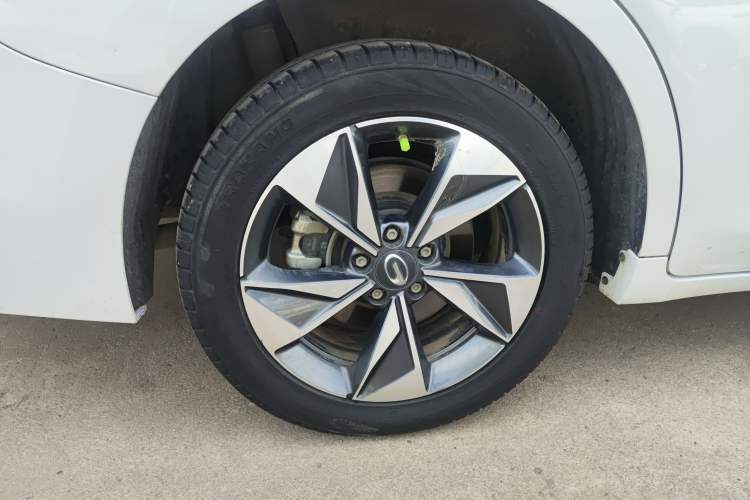 Used GAC Trumpchi M6 2023 PRO 270T DCT Luxury Edition Right Rear Wheel Hub