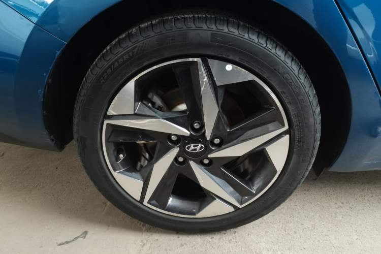 Used Hyundai Elantra 2022 1.5L CVT LUX Prestige Edition