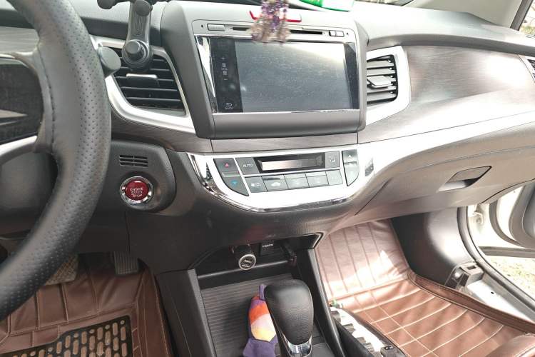 Used Honda Jade 2014 1.8L Automatic Comfort Elite Version 5 Seats