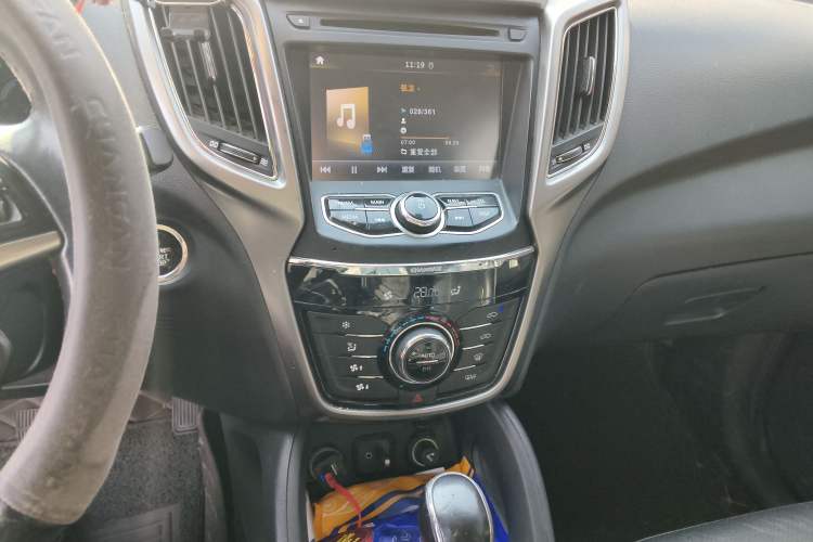 Used Changan CS75 2014 1.8T Automatic Elite Version China V Standard