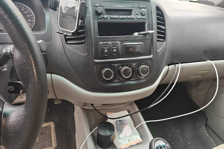 Used FORTHING Lingzhi 2018 M3 1.5L 7-Seater Standard Model
