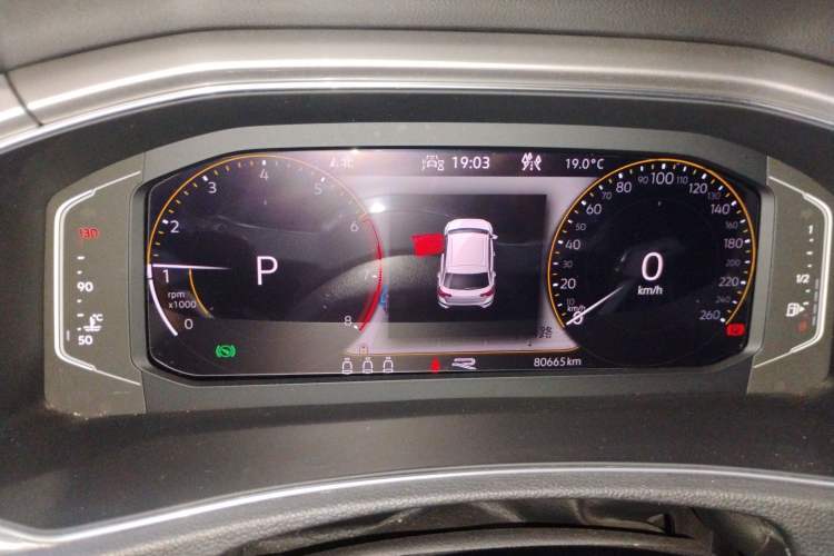 Used Volkswagen T-ROC 2020 280TSI DSG Two-Wheel Drive R-Line Pro Instrument Cluster