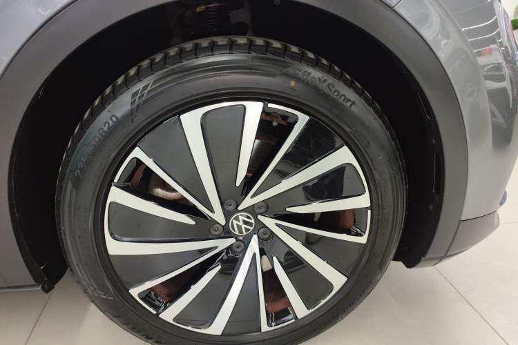 Used Volkswagen ID.4 X 2021 1st Edition ID. First Impression Edition Right Rear Wheel Hub