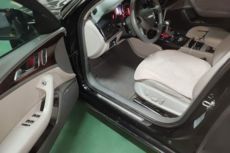 Used Audi A6L 2014 30 FSI Luxury Model
