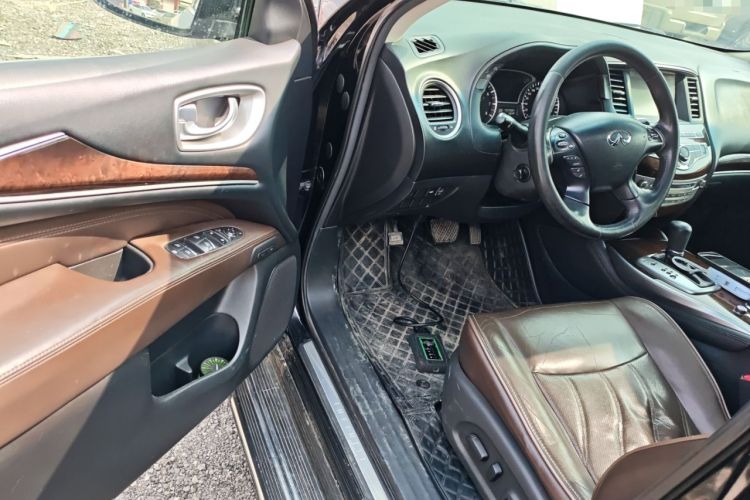 Used Infiniti JX 2013 JX35 Two-Wheel-Drive Excellence Edition Driver Seat