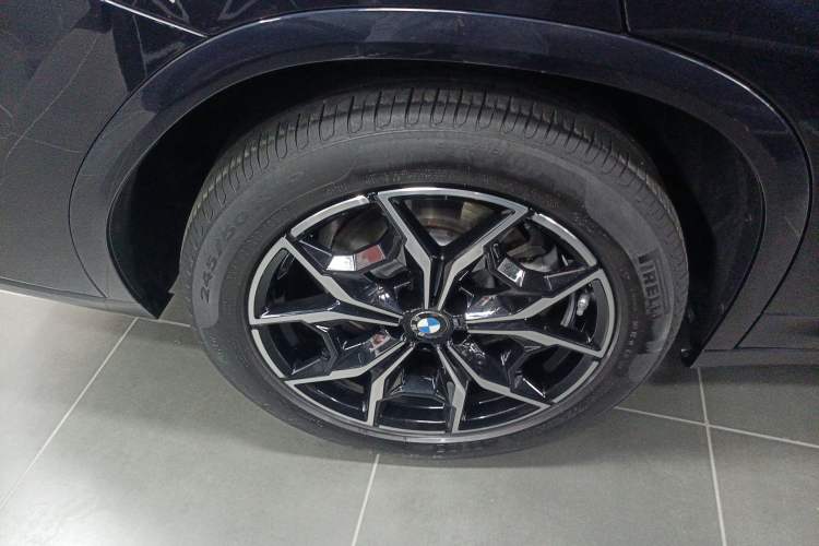 Used BMW X4 2022 xDrive 25i M Sport Package Right Rear Wheel Hub