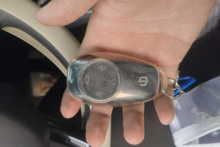 Used Leapmotor T03 2021 400 Lite Edition - Lithium-Ion Battery Vehicle Key