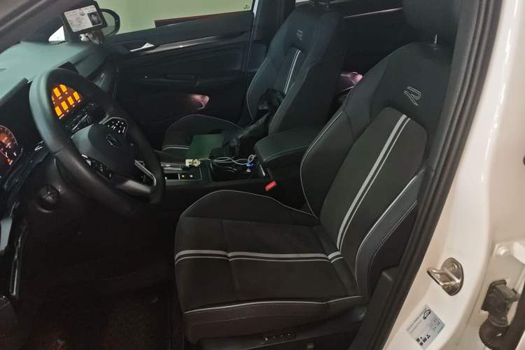 Used Volkswagen Golf 2024 280TSI DSG R-Line 50th Anniversary Edition Left Front Seat