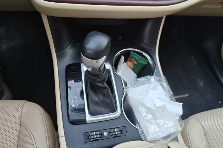 Used Toyota Highlander 2015 2.0T Four-Wheel Drive Ultimate Edition 7-Seater
