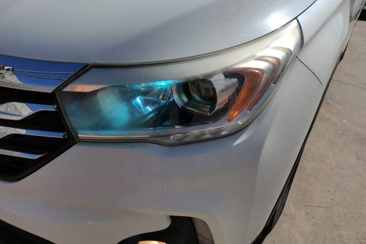 Used GAC Trumpchi GS4 2015 200T Manual Luxury Edition Left Front Headlight