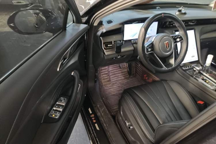 Used Hongqi H5 2024 2.0T Automatic Smart Connect Flagship Edition Driver Seat