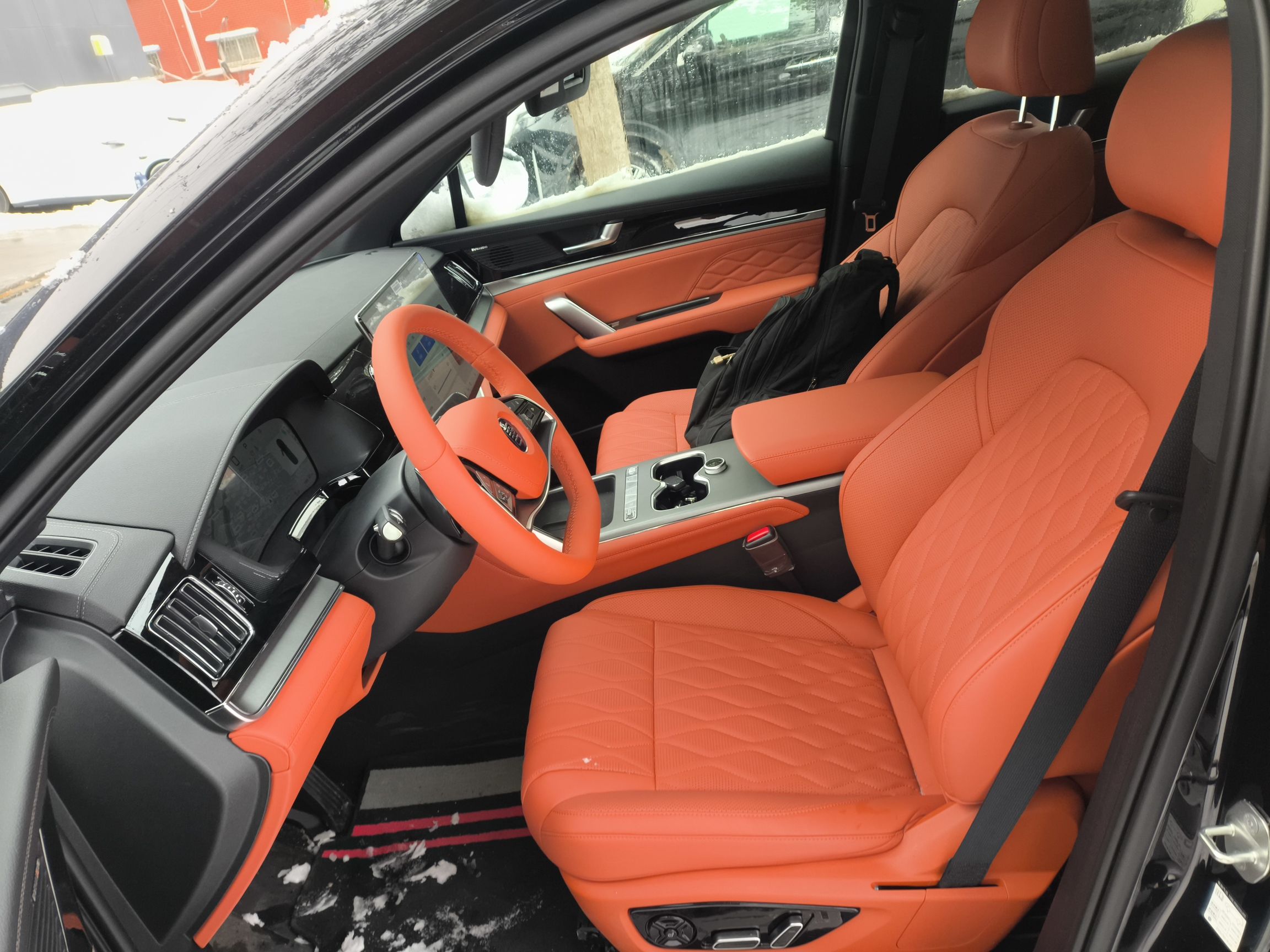 Переднее сиденье в автомобиле