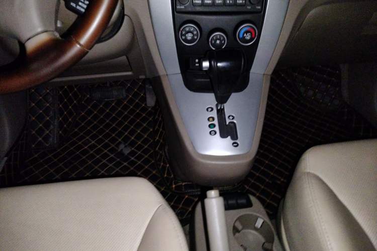 Used Hyundai Tucson 2013 2.0L Automatic Two-Wheel Drive Comfort Version