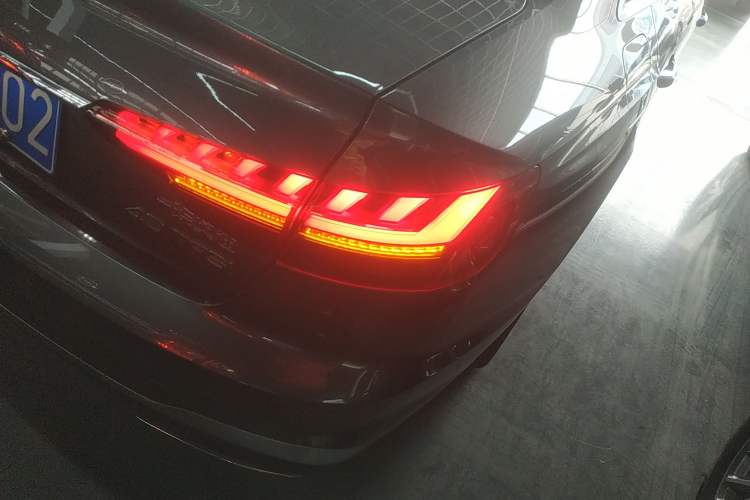 Used Audi A4L 2023 40 TFSI Fashion Dynamic Model
