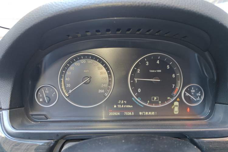 Used BMW 5 Series 2014 525Li Luxury Design Package Instrument Cluster