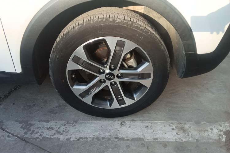 Used Kia Sportage R 2018 2.0L Automatic Smart Luxury Version China V Standard Right Front Wheel Hub