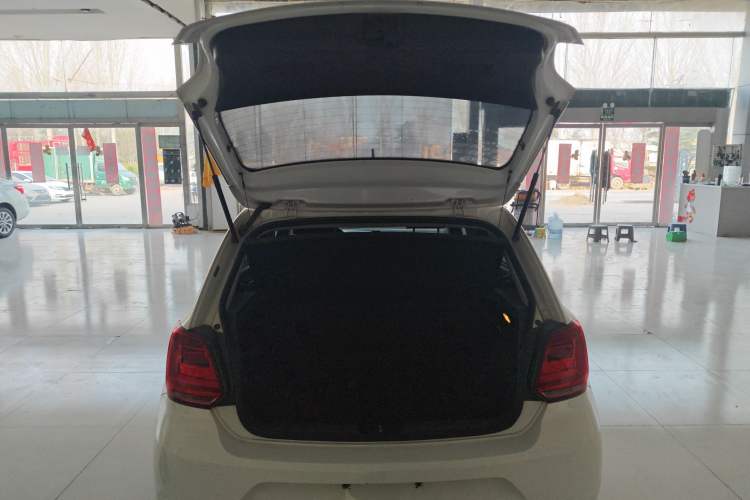 Used Volkswagen Polo 2018 1.5L Manual Drive-Comfort Model
