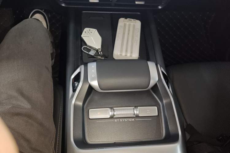 Used Deepal G318 2024 Four-Wheel-Drive Air Suspension Model