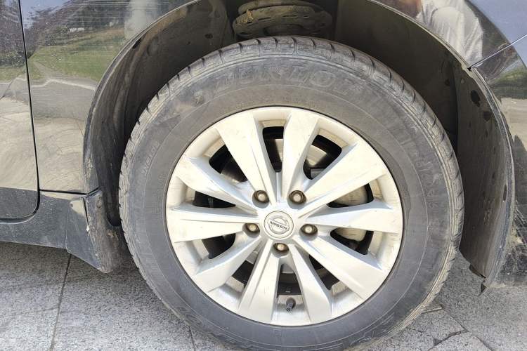 Used Nissan Teana 2016 Revised Version 2.0L XL Comfort Edition Right Front Wheel Hub