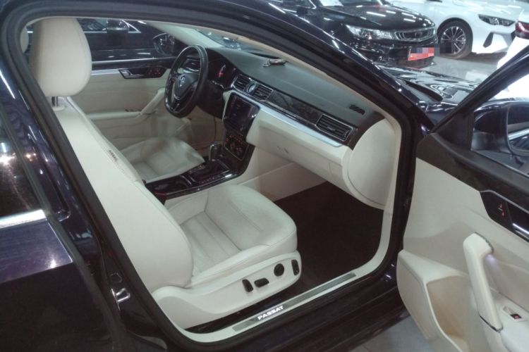 Used Volkswagen Passat 2016 380TSI DSG Ultimate Edition