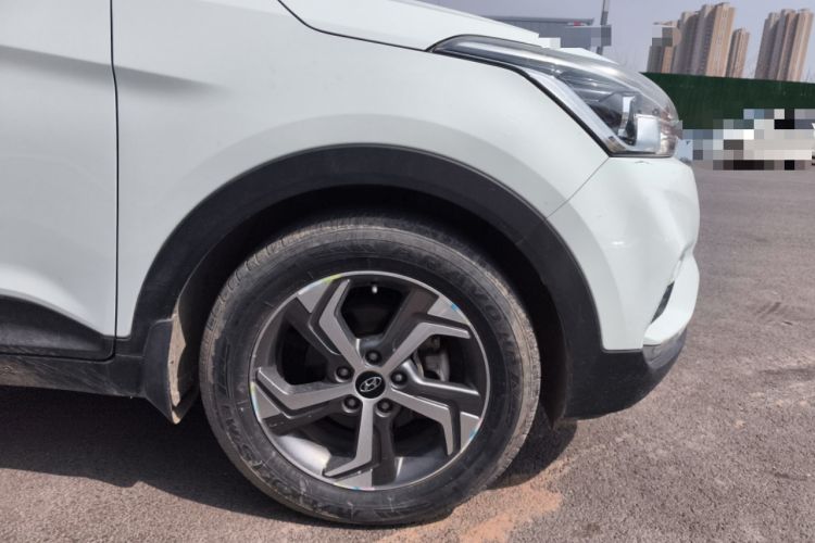 Used Hyundai ix25 2017 1.6L Automatic Smart Version Right Front Wheel Hub