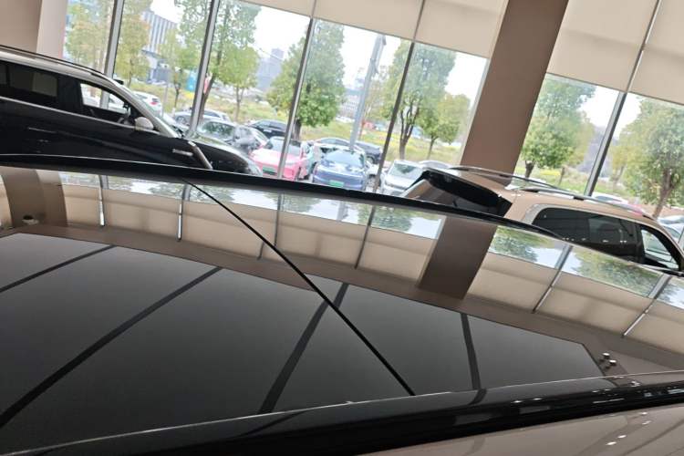 Used Hima AITO M8 2025 Extended-Range Ultra Version 53.4 kWh 5-Seater Edition
