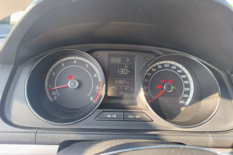 Used Volkswagen Cross Lavida 2017 230TSI DSG Luxury Edition