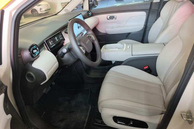 Used AION UT 2025 420 Prestige Edition Left Front Seat