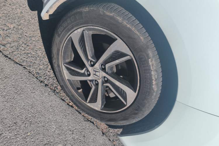 Used Honda Odyssey 2015 Revised Version 2.4L Supreme Edition Right Front Wheel Hub