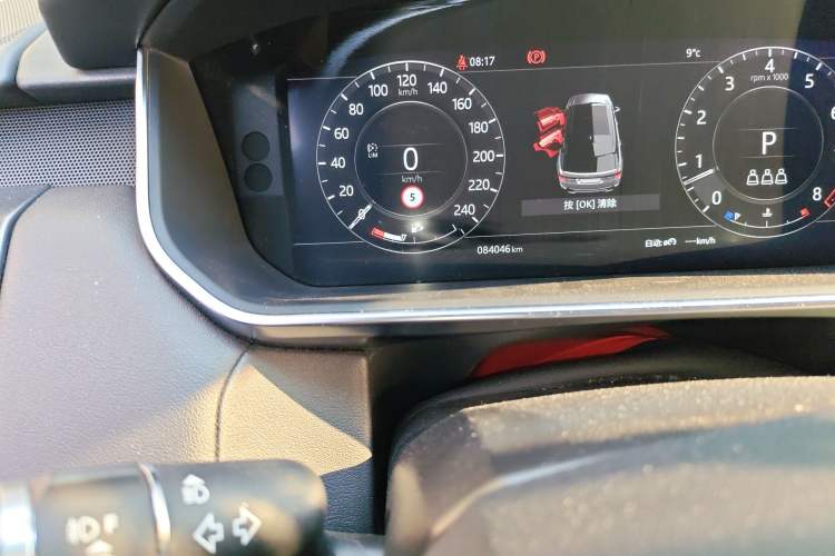 Used Land Rover Range Sport 2021 3.0 L6 SE Odometer Close Up