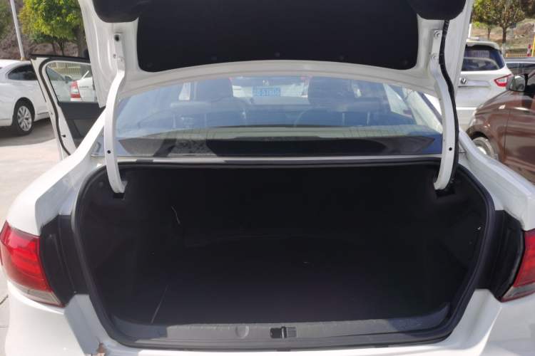 Used Qoros 3 2018 Sedan 1.6L Automatic Leading Model Trunk