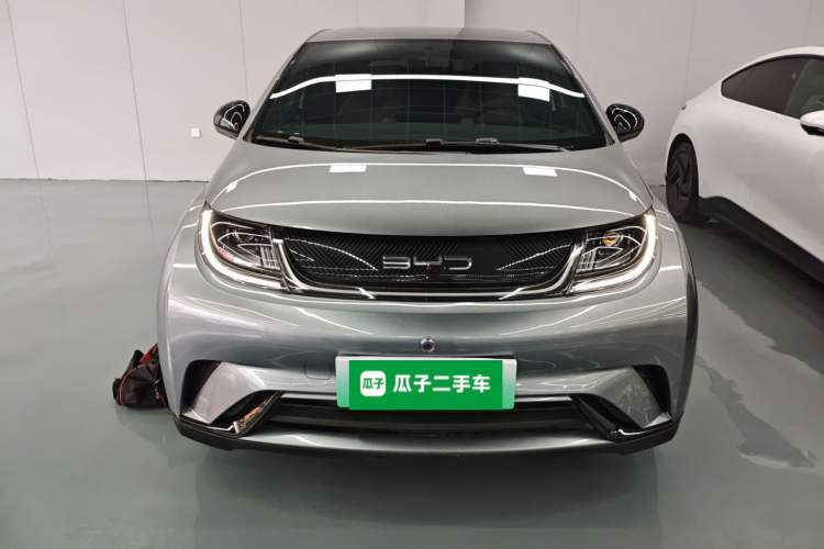 Used BYD Dolphin 2023 420 km Free Version Front