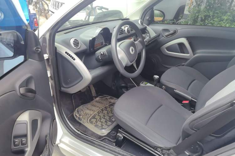Used smart fortwo 2012 1.0 MHD Hardtop Standard Edition Driver Seat