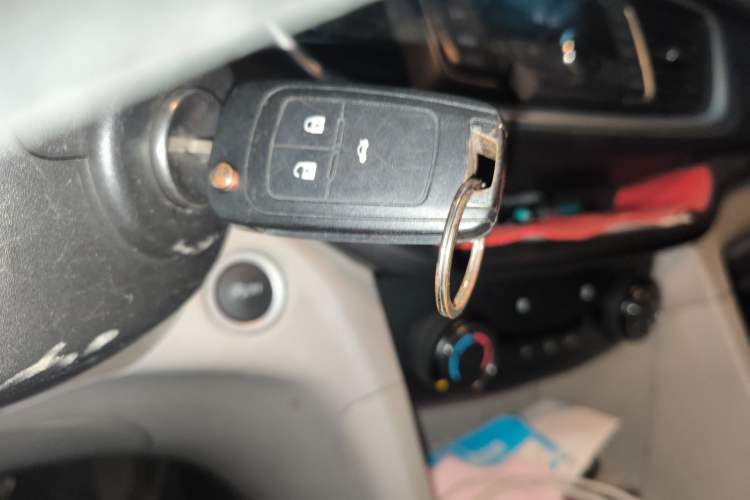 Used Buick GT 2015 15N Manual Elite Edition Vehicle Key