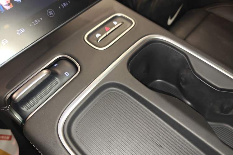 Used Nio ES6 2023 75 kWh Gear Lever