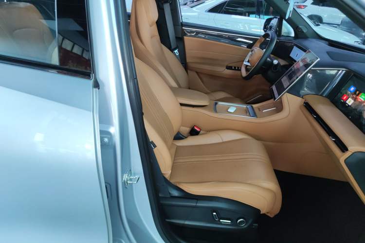 Used Geely Galaxy L7 2025 EM-i 115km Exploration+ Edition
