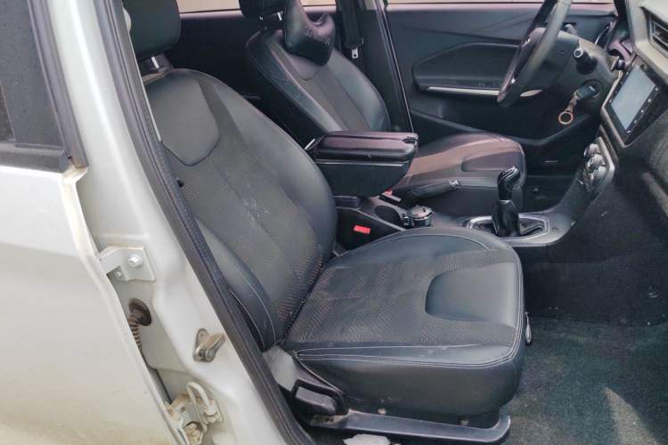 Used Chery Tiggo 3X 2018 1.5L Manual Elite Edition Right Front Seat