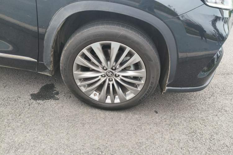 Used Toyota Highlander 2022 Dual-Engine 2.5L Two-Wheel Drive Prestige Edition 7-Seater