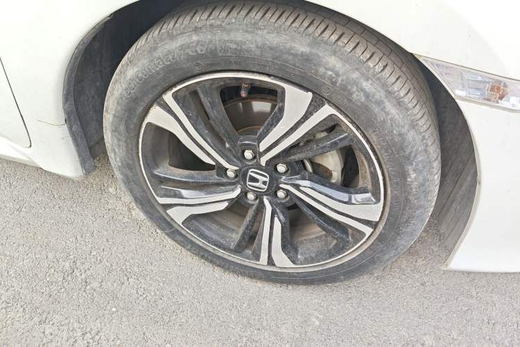 Used Honda Civic 2016 220TURBO CVT Prestige Edition
