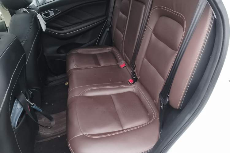 Used Chery Tiggo 7 2018 FLY Model 1.5T Automatic Zongxiang Edition China V Standard Left Rear Seat